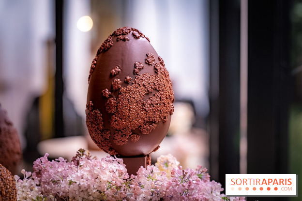 L'Oeuf de Pâques floral du George V Paris 2026 par Michael Bartocetti - les photos