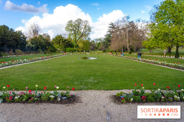 Le Parc de Bagatelle au printemps, cerisier, tulipes et jonquilles - photos