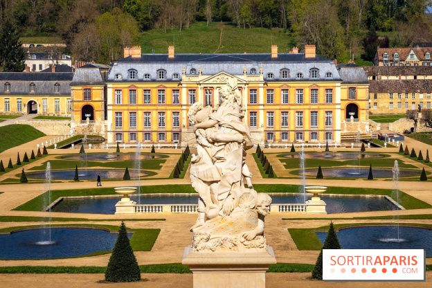 Les tulipes du Château de Dampierre, son jardin anglais et le jardin Le Nôtre