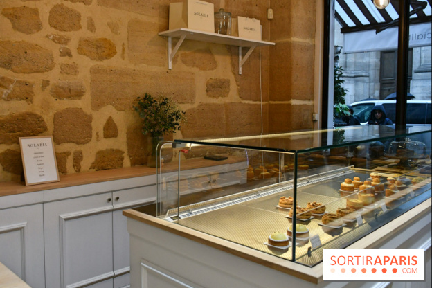 Solaria, un coffee-shop aux pâtisseries réconfortantes près du Louvre à Paris - Fotor