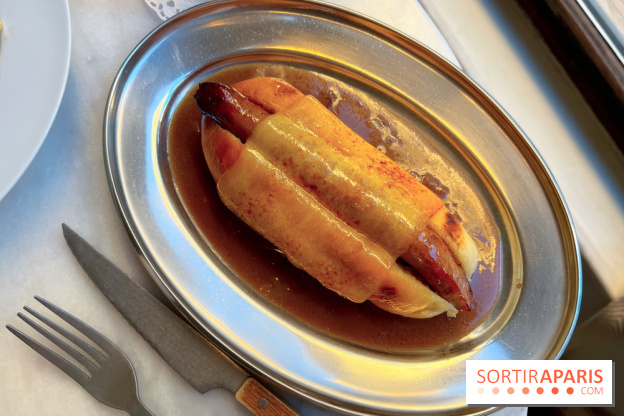 Superfine - Hot dog, sauce Guinness