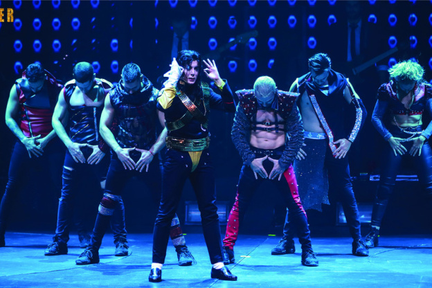 FOREVER THE BEST SHOW ABOUT THE KING OF POP
