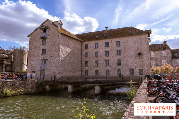 La terrasse du Moulin de Nemours, la guinguette estivale en bord de Loing 77 - A7C04882
