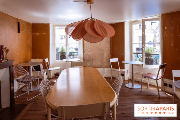 Le Pont Traversé, le coffee shop L'exposition en plein air de Yann Arthus Bertrand a été saccagée par les supporters ce mercredi soir, l'artiste a lancé un appel à l'aide 👉https://sortiraparis.com/r/ajypUfeN gluten se réinvente - salle de l'étage