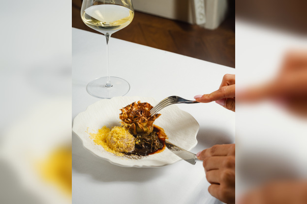 Restaurant Cléo : une terrasse secrète et une Cuisine gastronomique en plein cœur du 7ème