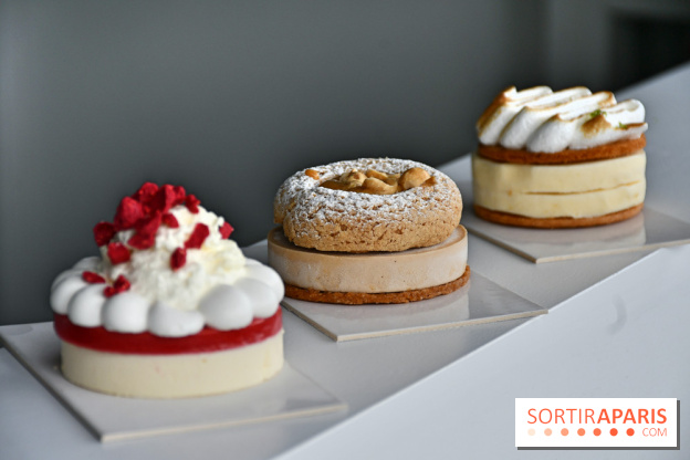 Les pâtisseries givrées de l'Hôtel de Crillon par Matthieu Carlin pour cet été sur la place de la Concorde