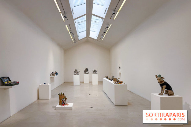 Serena Carone : une exposition dans un monde de faïence et de faux-semblants à la galerie Perrotin