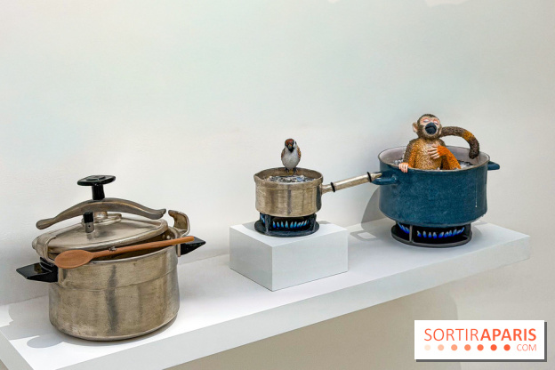 Serena Carone : une exposition dans un monde de faïence et de faux-semblants à la galerie Perrotin