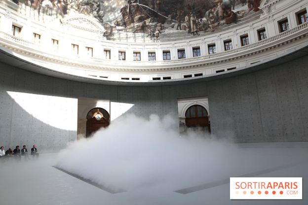 Fujiko Nakaya : nos photos de sa sculpture de brouillard à voir à la Bourse de Commerce