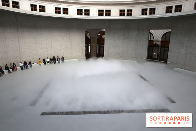 Fujiko Nakaya : nos photos de sa sculpture de brouillard à voir à la Bourse de Commerce