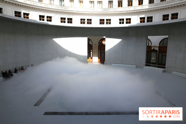 Fujiko Nakaya : nos photos de sa sculpture de brouillard à voir à la Bourse de Commerce