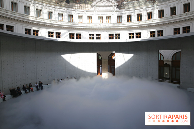 Fujiko Nakaya : nos photos de sa sculpture de brouillard à voir à la Bourse de Commerce