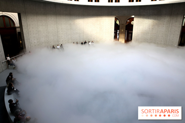 Fujiko Nakaya : nos photos de sa sculpture de brouillard à voir à la Bourse de Commerce