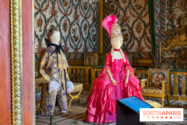 Une exposition de costumes conçus par Christian Lacroix au château de Fontainebleau