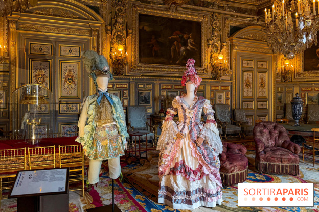 Une exposition de costumes conçus par Christian Lacroix au château de Fontainebleau