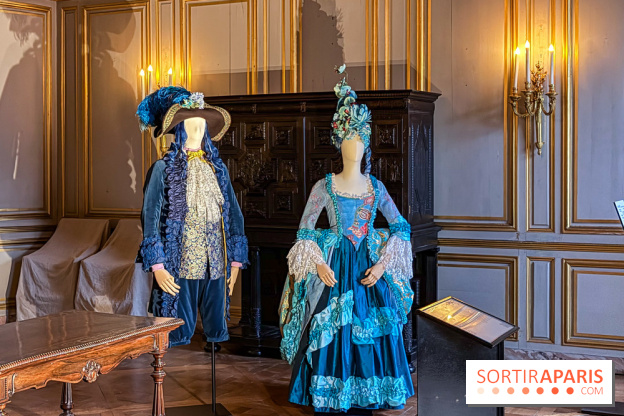Une exposition de costumes conçus par Christian Lacroix au château de Fontainebleau