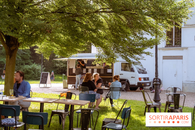 Guinguette du dispensaire et Foodtruck des Écuries au parc du Dispensaire de Sartrouville dans les Yvelines - photos