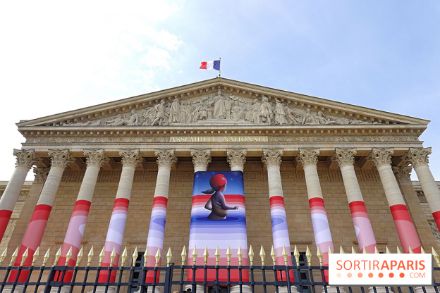 Seth habille la colonnade de l’Assemblée nationale - nos photos