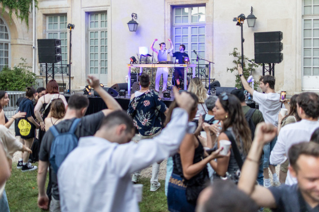 Campagne #36221 - midsommar et fete de la musique voyez vous (luca lomazzi) 15389