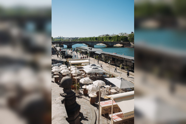 Chez Alex : terrasse d’apéro au bord de Seine face à la Tour Eiffel