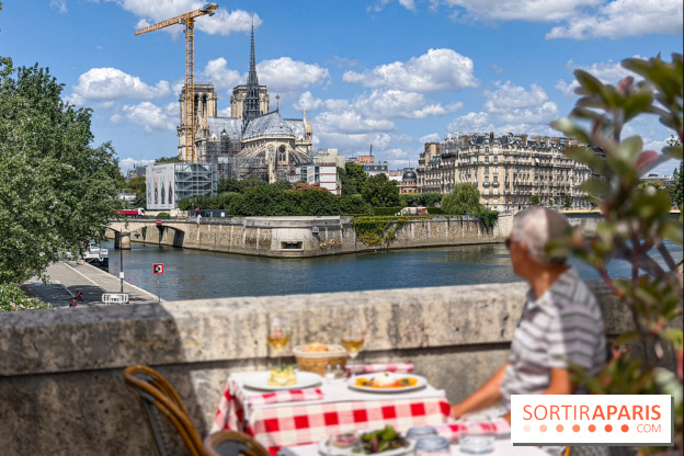 La Rôtisserie d'Argent rouvre sa charmante terrasse sur les quais parisiens pour le printemps-été 2026 - Facetune 21 07 2026 00 49 20