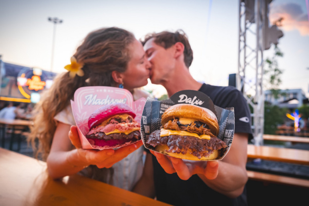 The Champions Burger à Val d’Europe : la compétition de burgers près de Paris - TCB Burdeos 06 26 00167