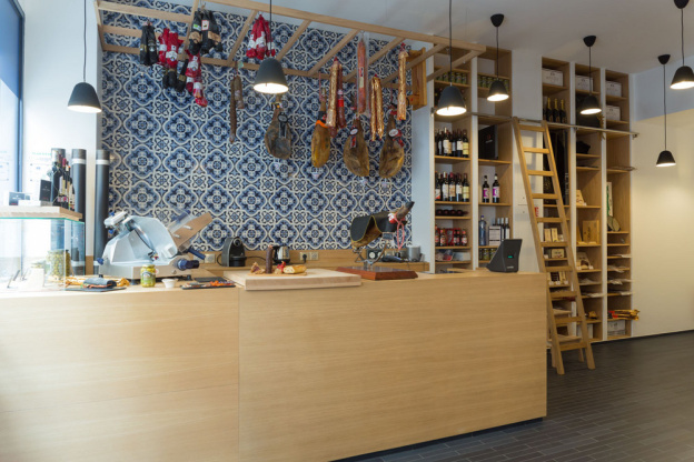 Restaurants from Spain & Colmados from Spain - oscar