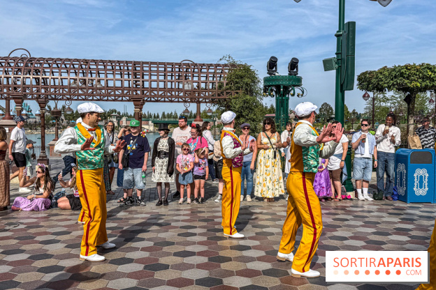 Disneyland Paris : la Cavalcade des Princesses Disney à Disney Adventure World