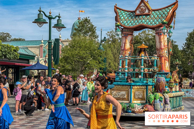 Disneyland Paris : la Cavalcade des Princesses Disney à Disney Adventure World