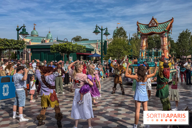 Disneyland Paris : la Cavalcade des Princesses Disney à Disney Adventure World