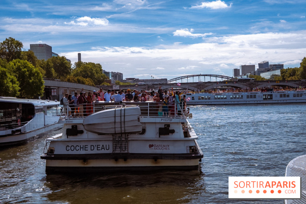 Défilé flottant sur la Seine : le Jal Yatra à Paris, les photos