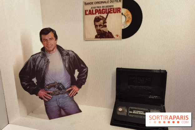 Belmondo le magnifique : l'icône du cinéma français au cœur d'une exposition à la Cinémathèque