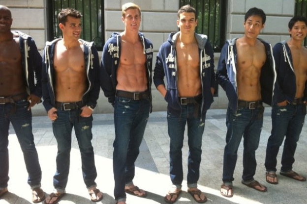mannequins abercrombie & fitch