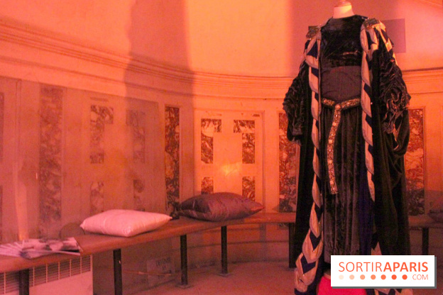 Peris By les Ambassadeurs