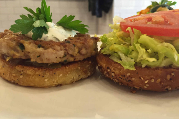 Moutarde Street Saint Michel