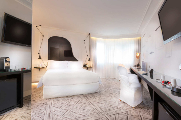 Les chambres de La Maison des Champs Elysées deviennent plus coutures...