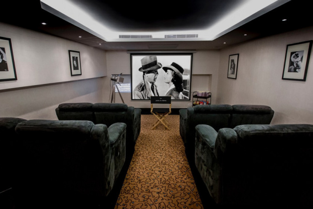 L'Hôtel Les Jardins du Marais inaugure son cinéma