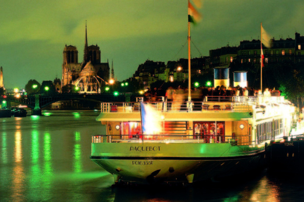 Le réveillon du Nouvel An 2018 sur les Yachts de Paris