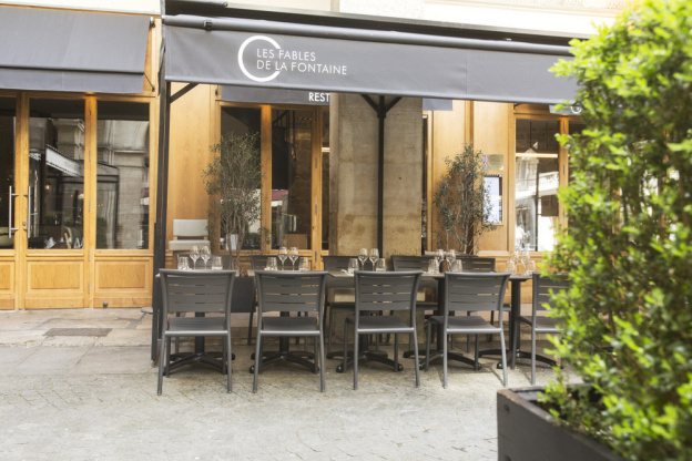 La terrasse est iodée aux Fables de La Fontainre
