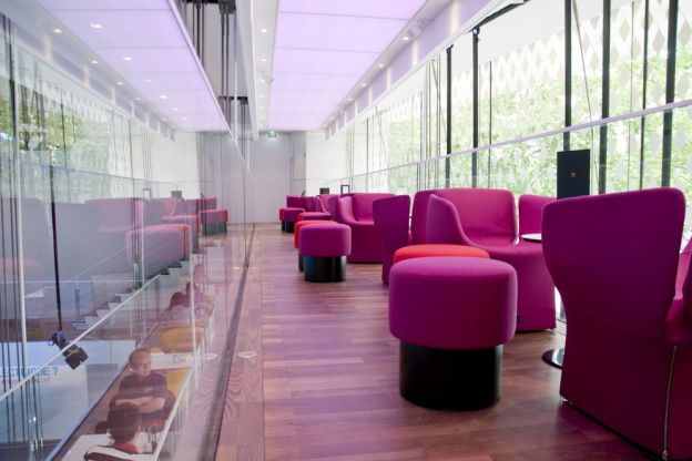 Atelier Renault, Exposition, Restaurant, Bar, Lounge, Voitures électriques
