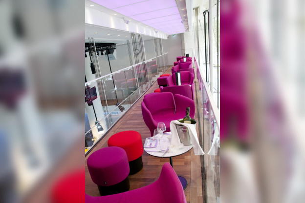 Atelier Renault, Exposition, Restaurant, Bar, Lounge, Voitures électriques