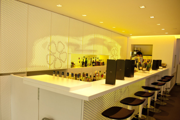 Atelier Renault, Exposition, Restaurant, Bar, Lounge, Voitures électriques