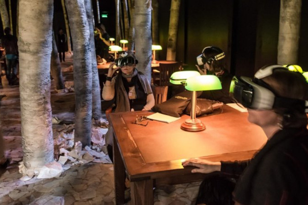 Visitez les bibliothèques mythiques en réalité virtuelle à la BNF