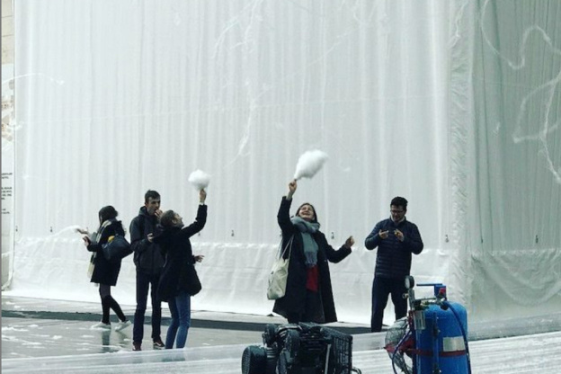 Nuit blanche 2019 : des lancers de barbe à papa dans les rues de Paris