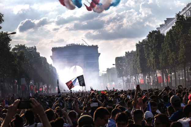 Coronavirus : une vente de photos à 100 euros pour aider les Hopitaux de Paris