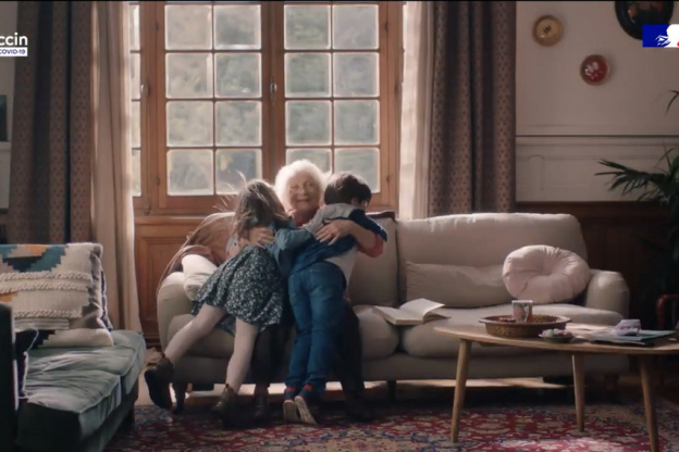 Covid-19: Olivier Véran présente la pub vidéo pour se faire vacciner