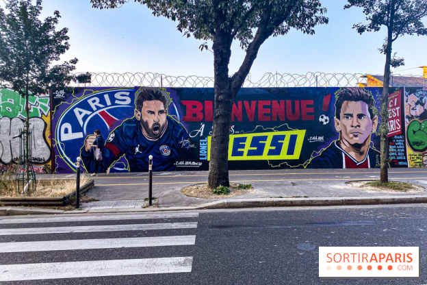 PSG : une fresque géante célèbre l'arrivée de Lionel Messi à Paris