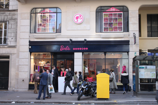 Barbie Factory à Paris : ateliers créatifs, cinéma et bar