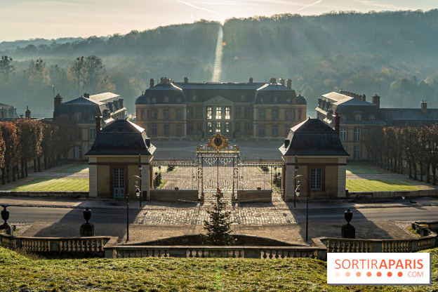 Noël au Château de Dampierre en Yvelines : Lumières, spectacles immersif et balades au programme