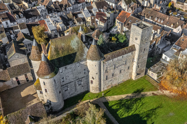 Le Château Fort de Nemours, l'un des seuls château de ville d'Ile-de-France, rouvre ses portes
